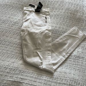 White rubbed jeans